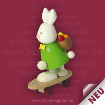 Hobler Osterhase Kaninchen  Max auf Skateboard 