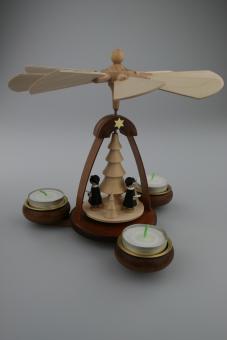 Paul Ullrich Teelichtpyramide mit Kurrende 