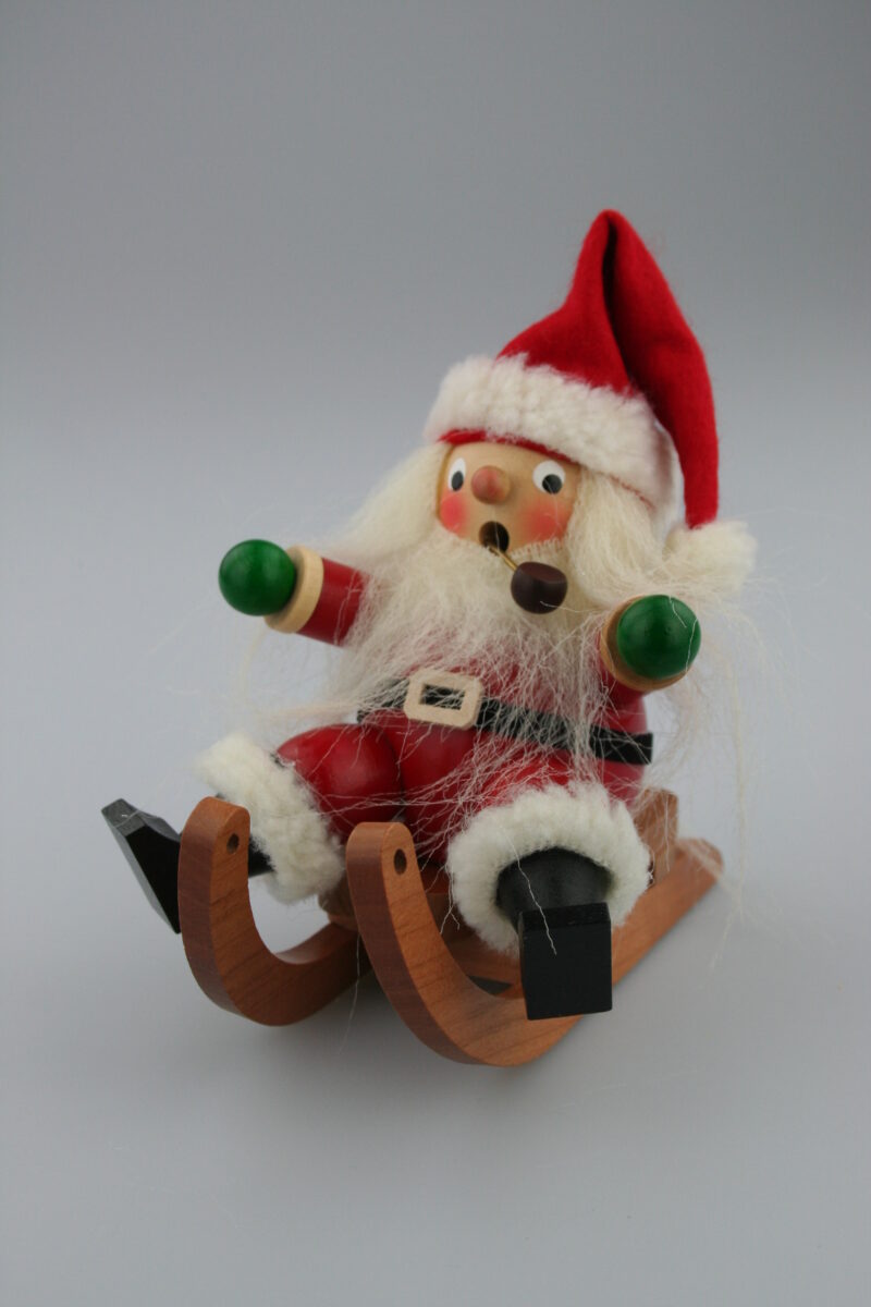 Räuchermann Weihnachtsmann auf Schlitten – Bild 1