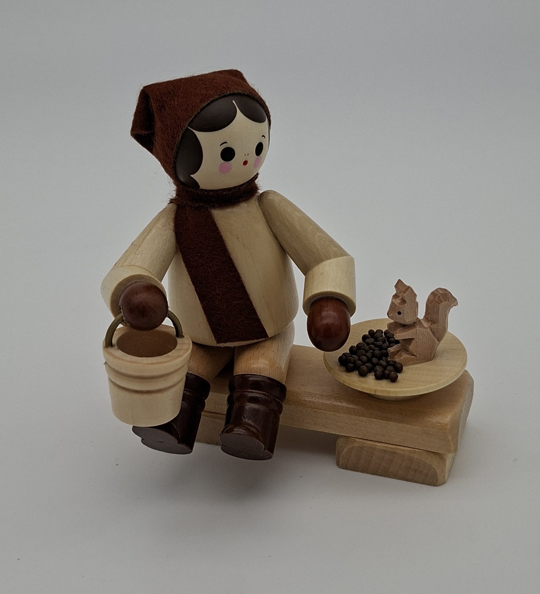 1000073970 Romy Thiel Mädchen mit Eichhörnchen auf Bank groß Neu 2025 – Bild 1