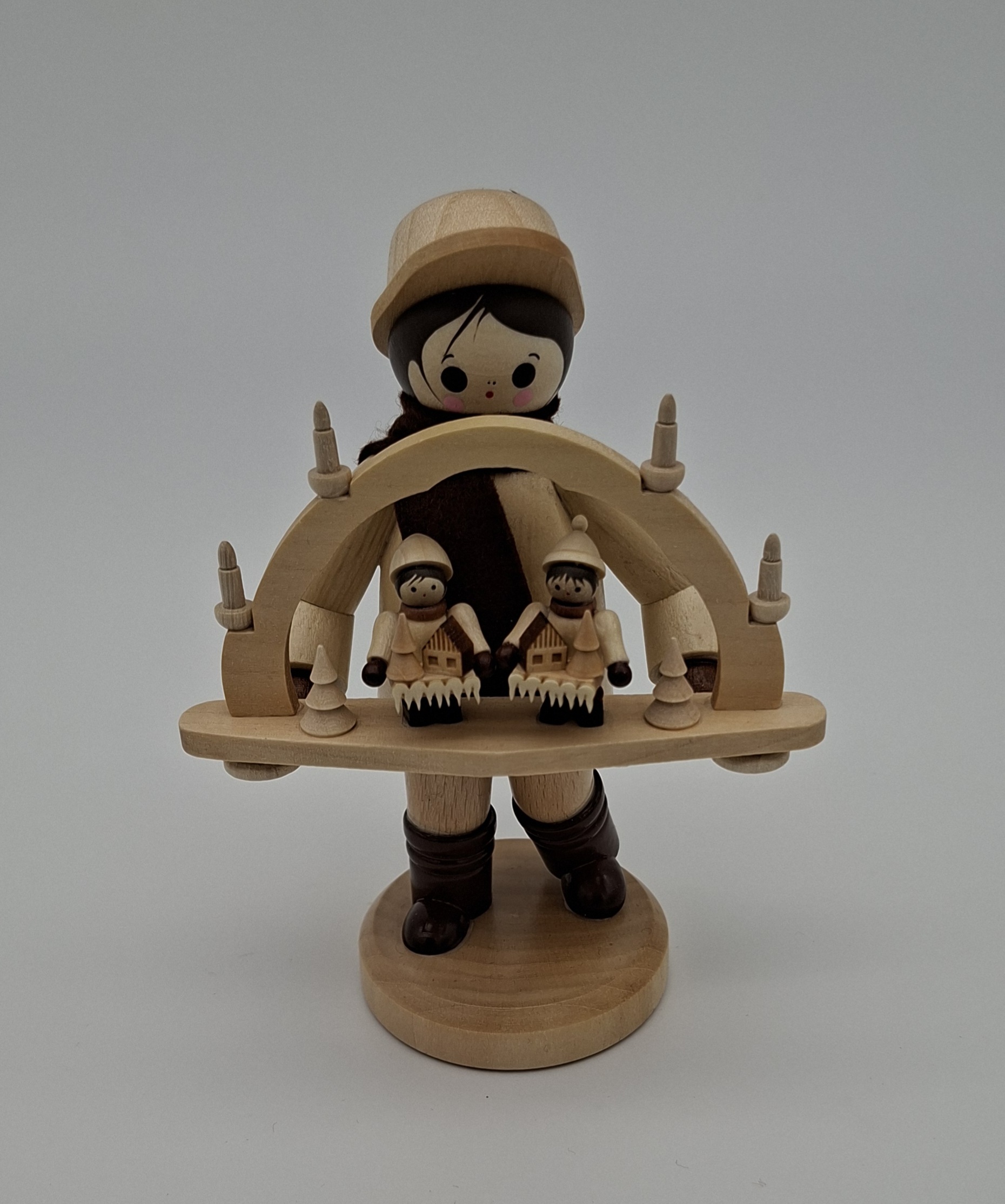 1000073973 Romy Thiel Junge mit Schwibbogen groß Neu 2025 – Bild 1