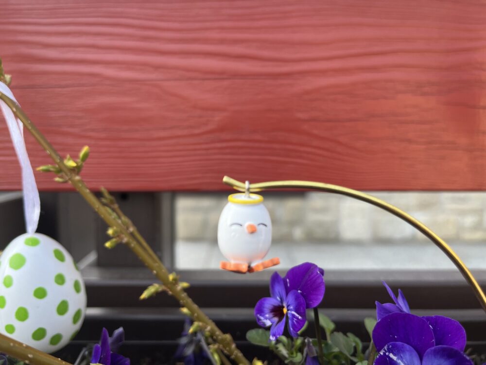 Steffi Walter Verrücktes Ei Kaputtes Ei mit Flügel Steffi Walter Verrücktes Ei Kaputtes Ei mit Flügel